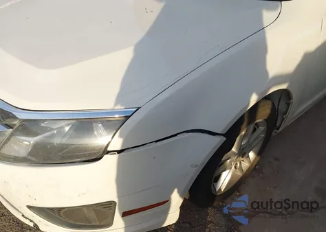 2012 Ford Fusion S z USA, uszkodzony, nr VIN 3FAHP0GA9CR377921